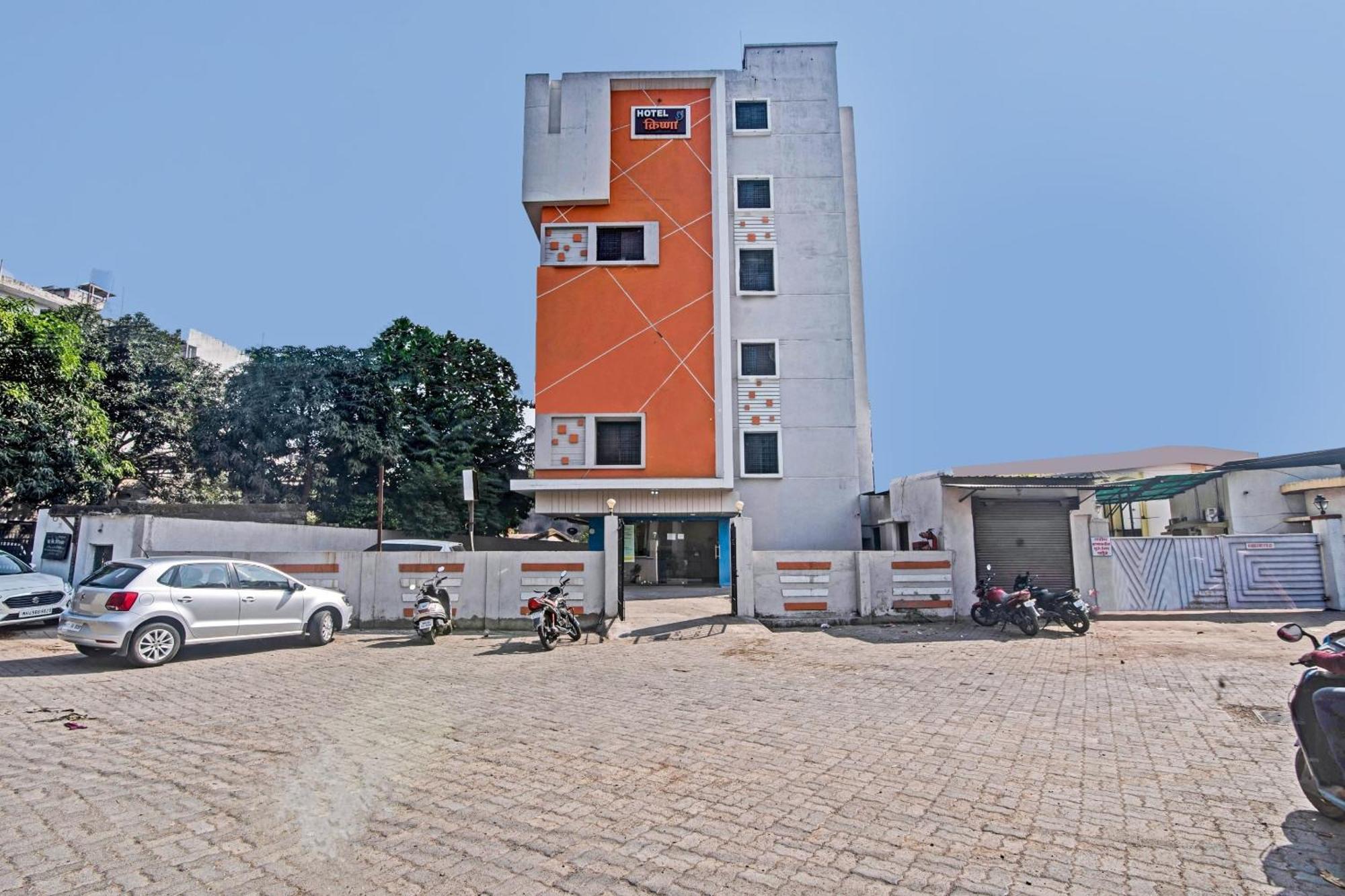 Treebo Trend Hotel Krishna Nagpur Buitenkant foto