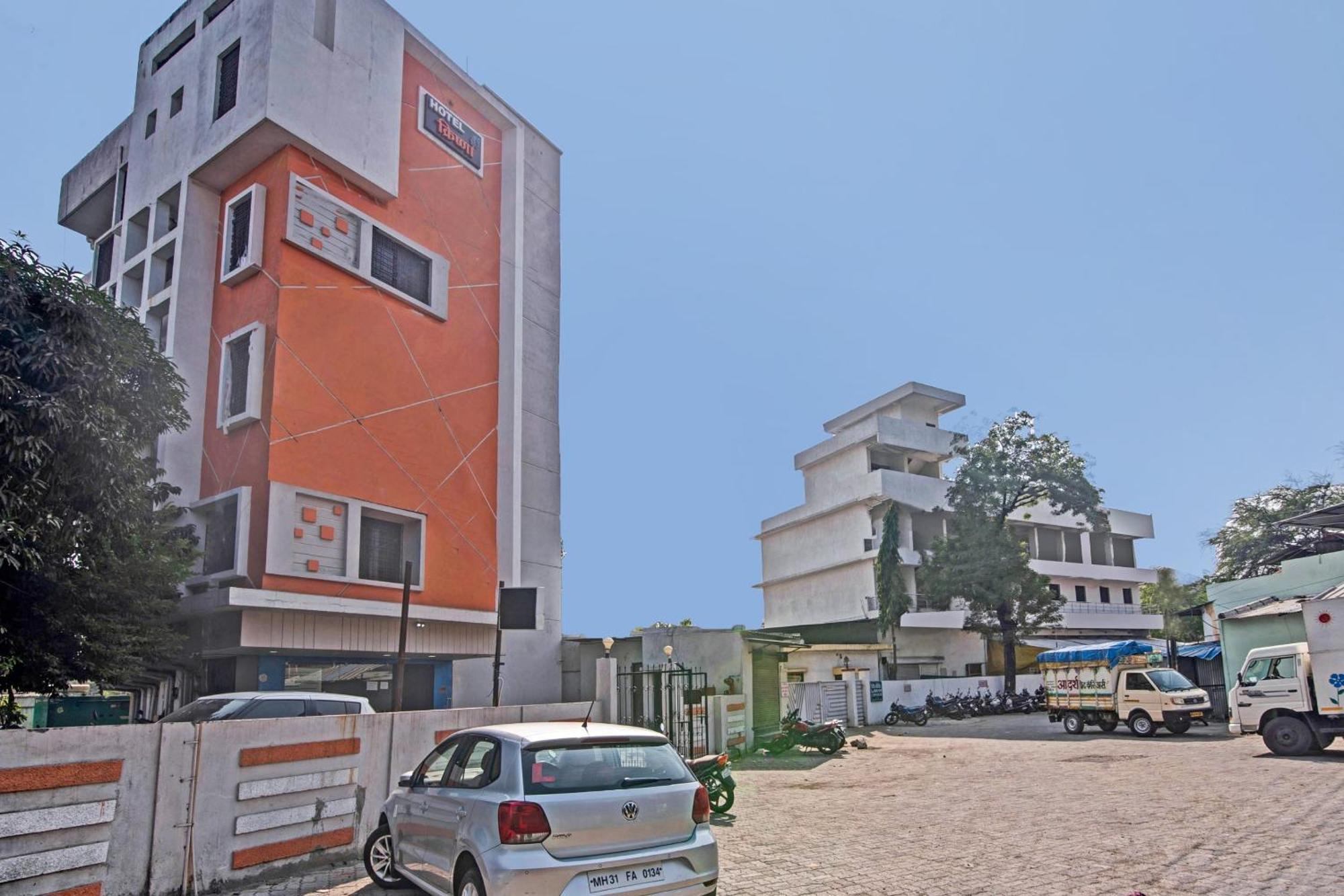 Treebo Trend Hotel Krishna Nagpur Buitenkant foto